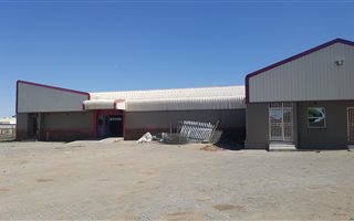 1600 m² Industrial space in Springs Central