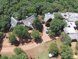 4 Bed House in Kshane Lake Lodge