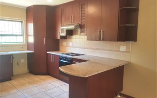 2 Bedroom Apartment in Monument