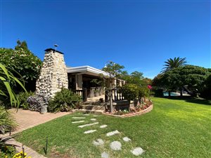 4 Bed House in Linkside
