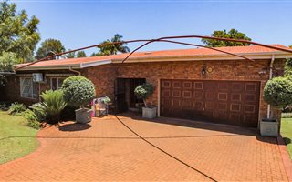 4 Bedroom House in Annlin