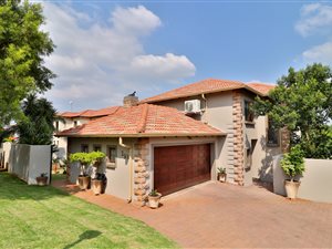 3 Bed Cluster in Irene View Estate