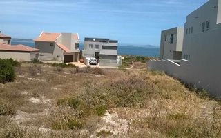 334 m² Land available in Calypso Beach