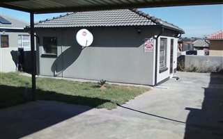 2 Bedroom House in Blue Hills