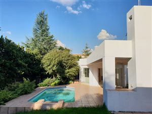 3 Bedroom House in Dainfern Valley