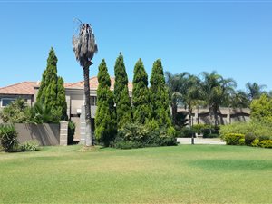 2.2 ha Farm in Waterkloof