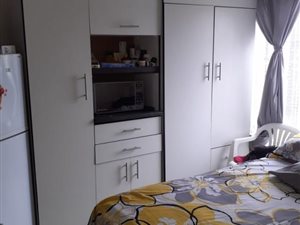 5 Bed House in Ivory Park