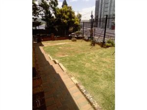 3 Bed House in Kensington
