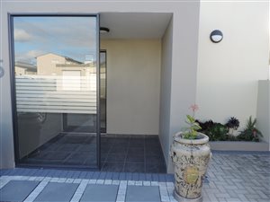 3 Bed House in Sunset Estate