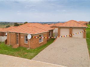 3 Bed House in Blue Hills