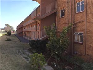 3 Bed Townhouse in Crown Gardens