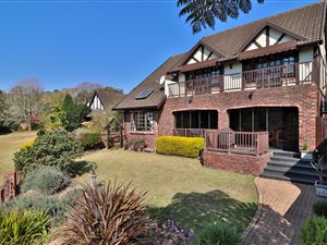 3 Bed House in Camelot Estate