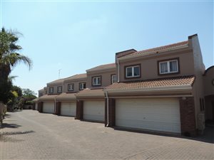 3 Bed Duplex in Woodhill