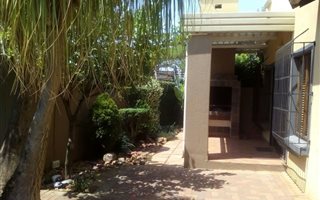 2 Bedroom House in Eldorette