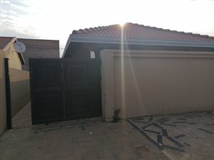 3 Bed House in Dobsonville