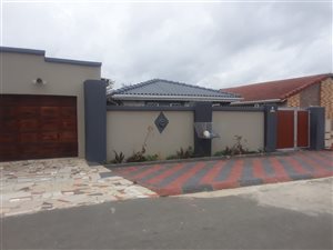 6 Bed House in Mdantsane