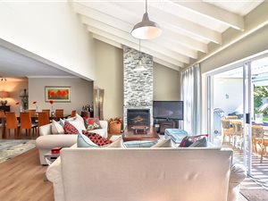 4 Bed House in Lake Michelle