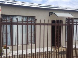 2 Bed House in Petrusburg