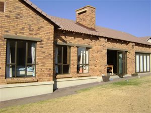 3 Bed House in Midlands Estate