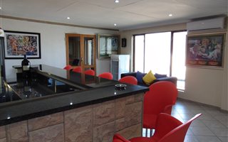 220 m² Commercial space in Horison