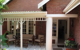 2 Bedroom House in Mt Edgecombe Estate 1 & 2