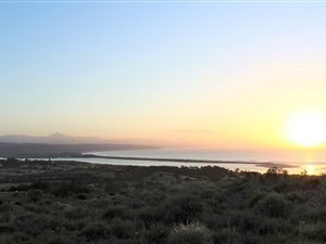 979 m² Land available in Baron View