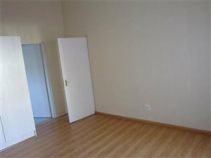 2 Bed Apartment in Fontainebleau