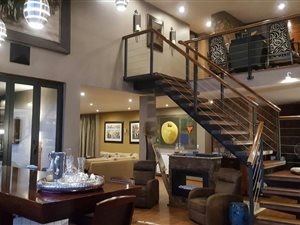 4 Bed House in Dullstroom