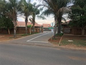 3 Bed Apartment in Willow Park Manor