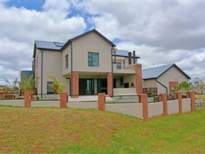 3 Bed House in Copperleaf