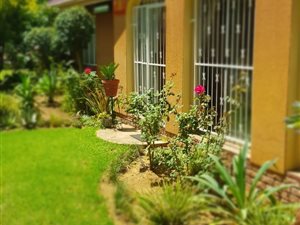 4 Bed House in Vaalpark