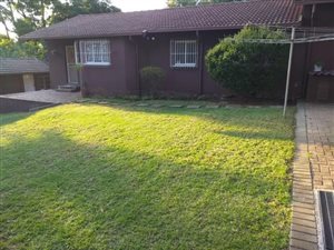 3 Bed House in Lombardy East