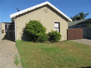 2 Bedroom House in Vredekloof
