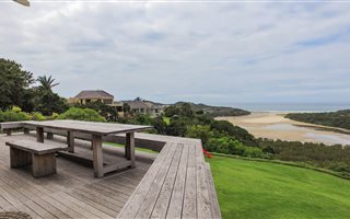 5 Bedroom House in Beacon Bay