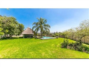 2 Bed Simplex in Fourways Gardens