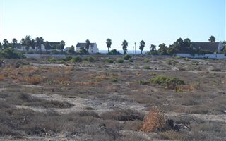 484 m² Land available in Golden Mile