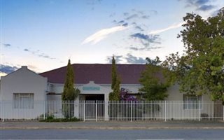 9 Bedroom House in De Aar