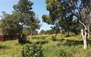 640 m² Land available in Meedingsride