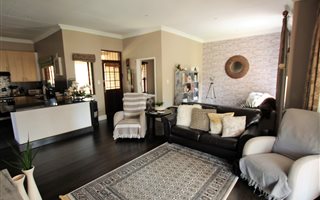 3 Bedroom Townhouse in Boardwalk Meander