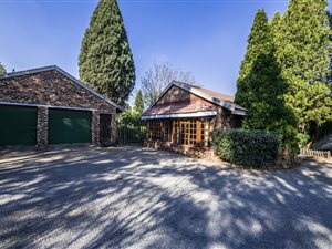 4 Bedroom House in Golf View