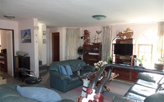 4 Bedroom House in Aston Bay