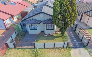 4 Bedroom House in Lenasia South