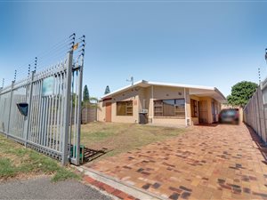 3 Bed House in Oakdale