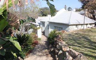 1 Bedroom Garden Cottage in Auckland Park