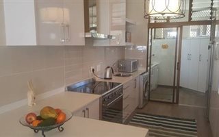 3 Bedroom Apartment in Melrose
