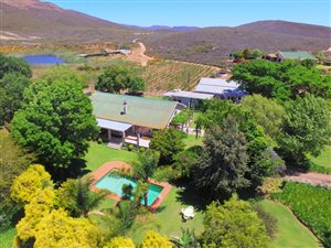 1324 ha Farm in Robertson