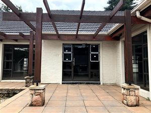 400 m² Commercial space in Parkmore