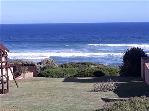 1122 m² Land available in Glentana