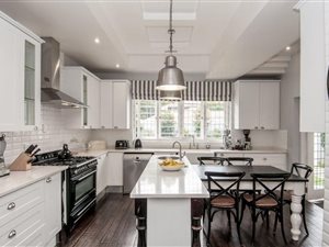 5 Bed House in Saxonwold