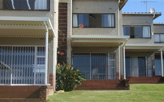 3 Bedroom Duplex in Leisure Bay